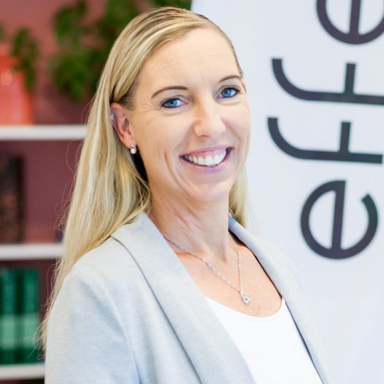 Eva Rich 9745